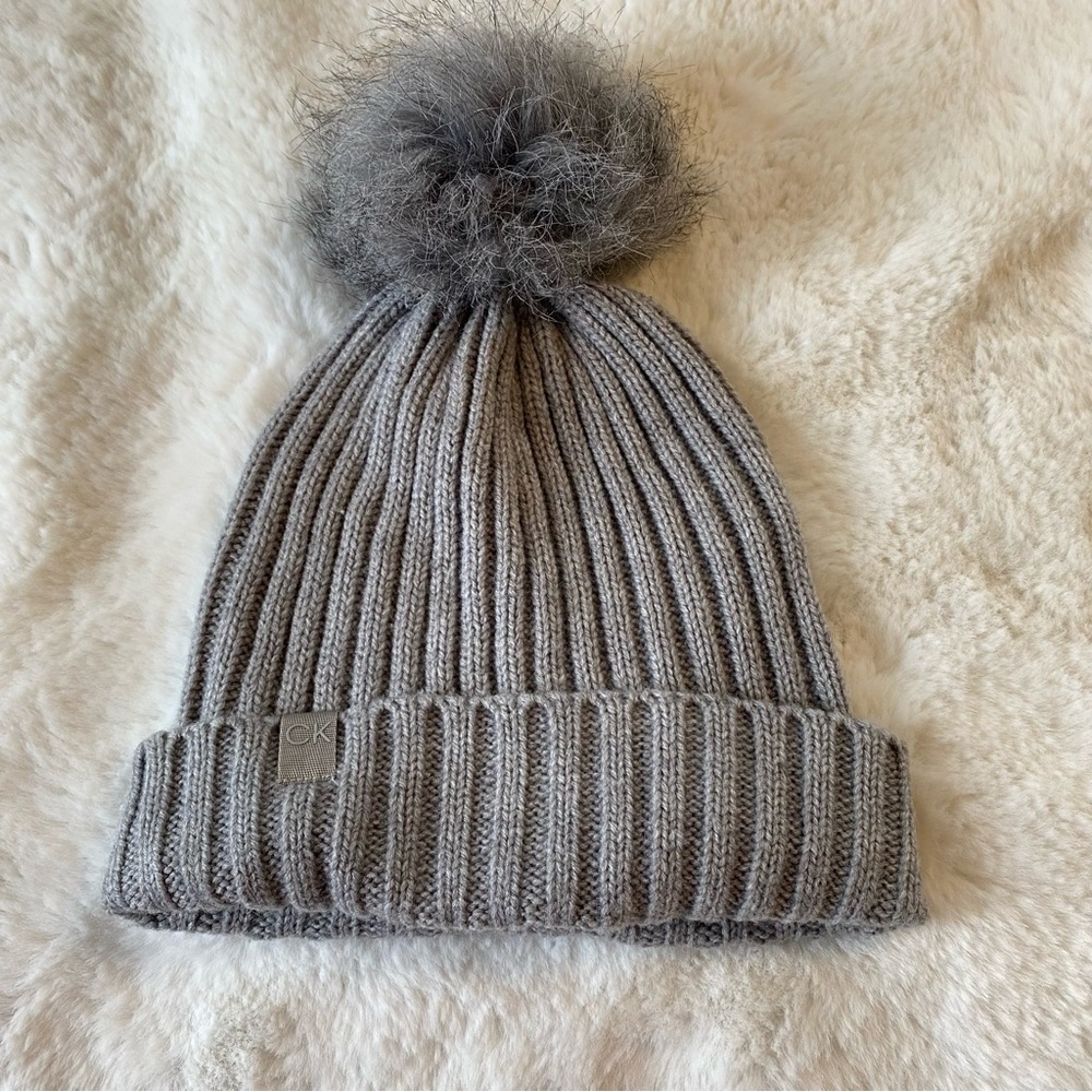 CALVIN KLEIN Gray Winter Pom Hat Beanie